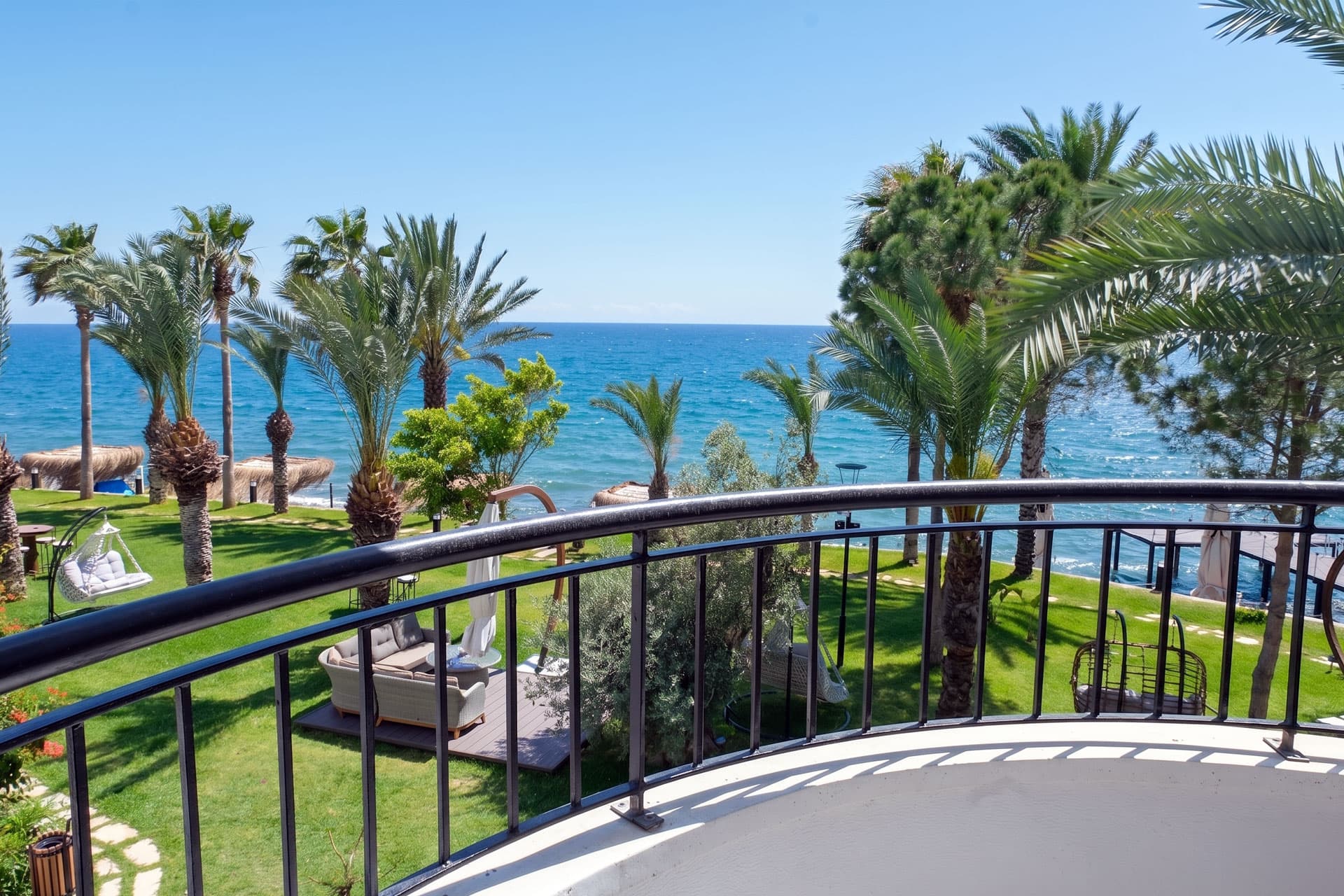 Sea View · Upper Floor